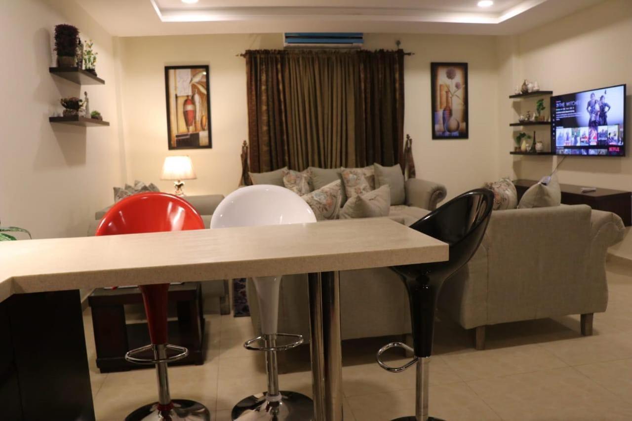 Elegant & Charming One Bed Apartment In Bahria Town Равалпинди Екстериор снимка